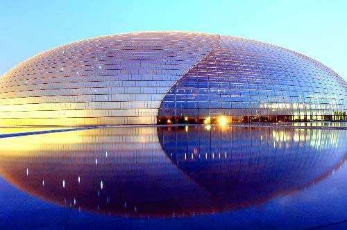 大多數(shù)國(guó)家仍普遍采用壽命達(dá)30-50年的鑄鐵井蓋。